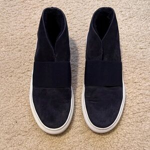 Women suede shoes
